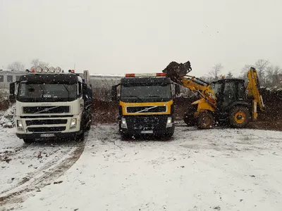 "P.H.U. LUBON" - usługi koparko-ładowarką, transport.